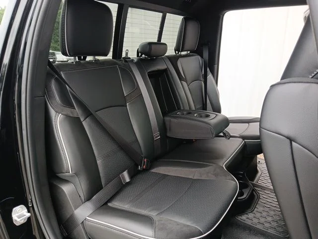 New 2026 Diamond Black Crystal Pearl-Coat Exterior Paint RAM Laramie image 22