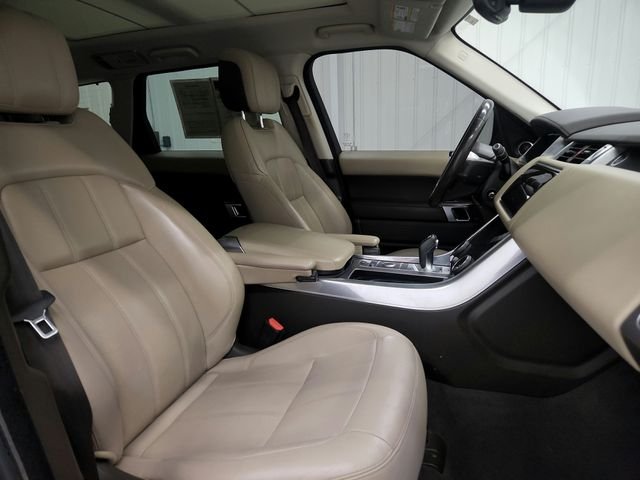 Used 2020 Black Land Rover HSE Td6 image 25