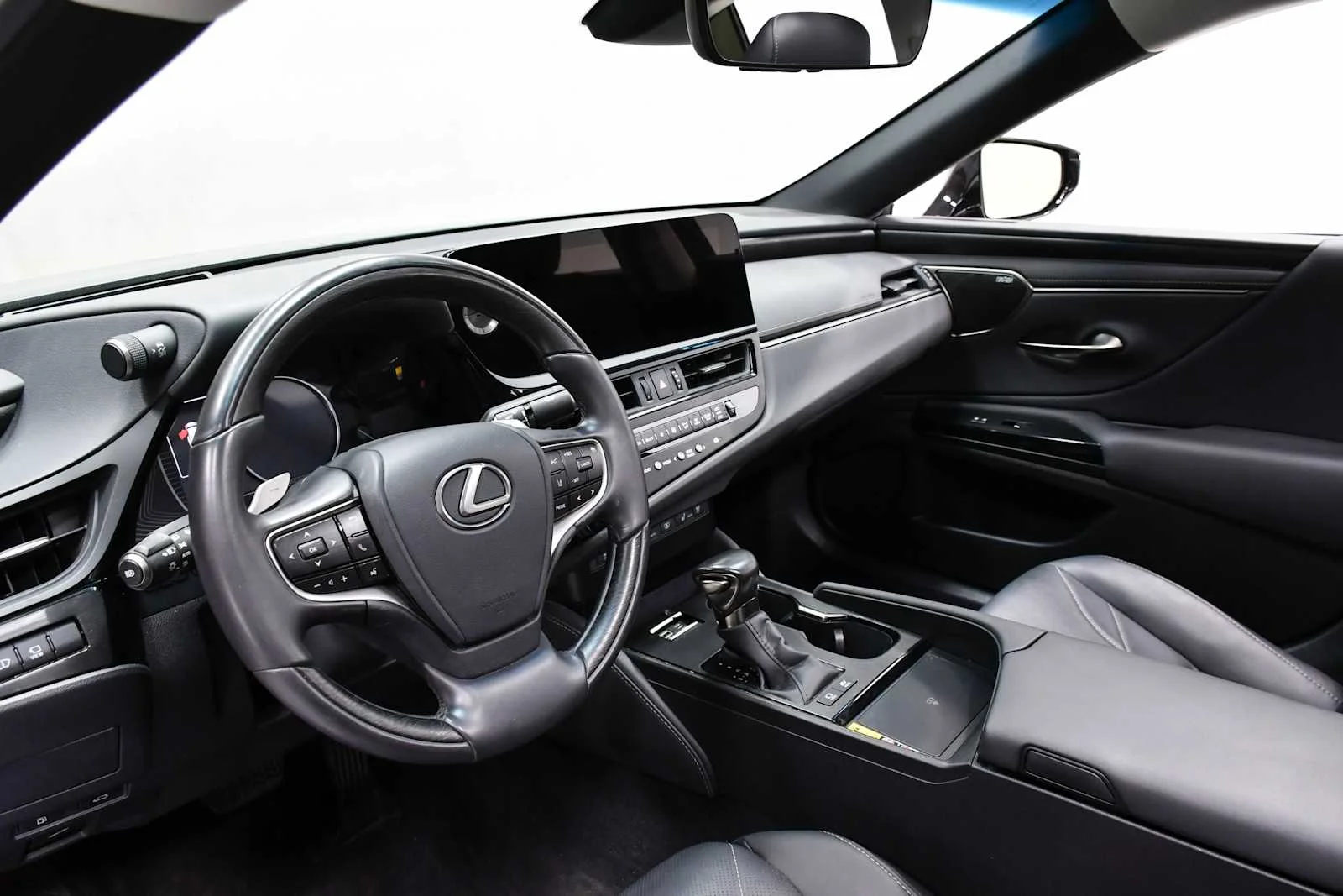Certified Used 2025 CLOUDBURST GRAY Lexus Luxury image 14