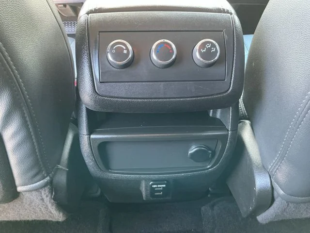 Used 2014 Gray Chevrolet LT image 26