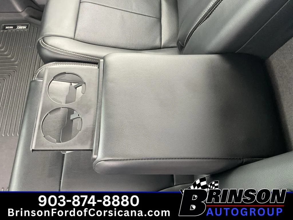 Used 2019 OXFORD WHITE Ford LARIAT image 16
