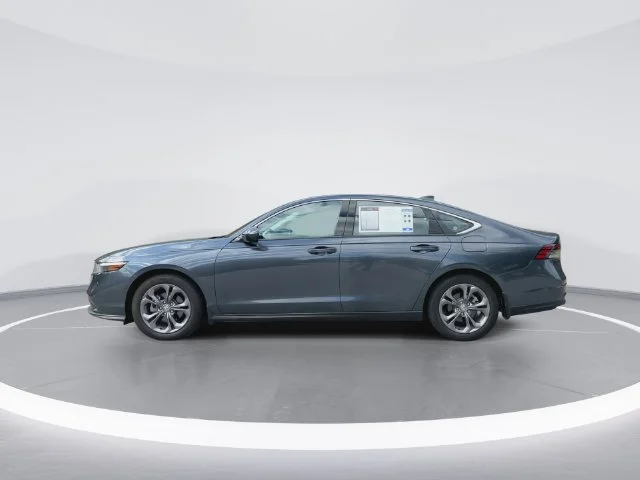 Used 2024  Honda EX image 5