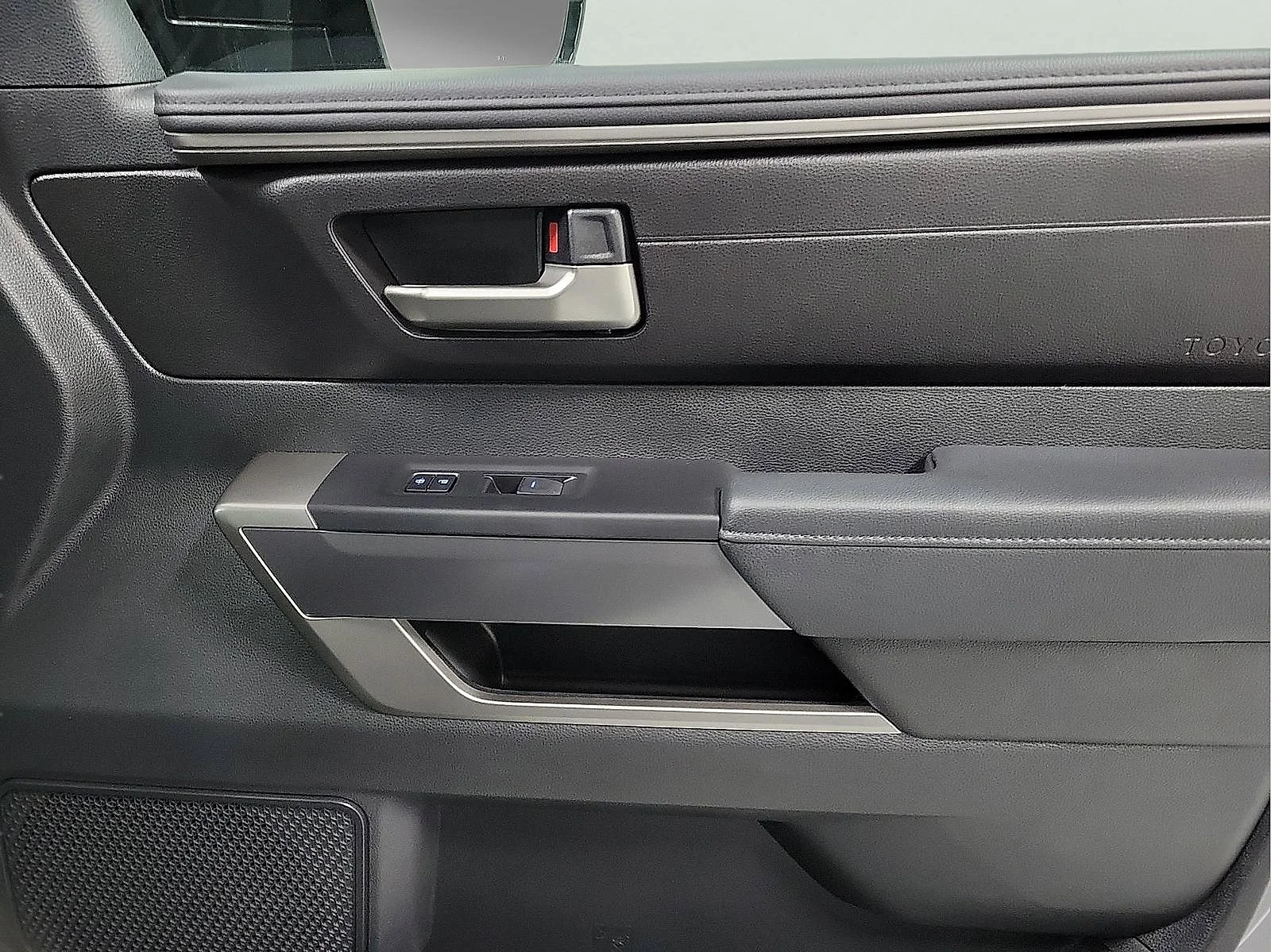 Used 2024 METALLIC GRAY Toyota SR5 image 16
