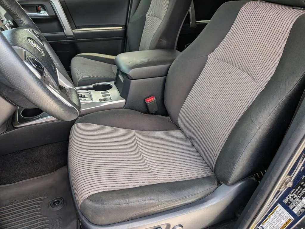 Used 2022 Blue Toyota SR5 image 32