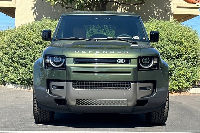 New 2026 Woolstone Green Land Rover S image 8