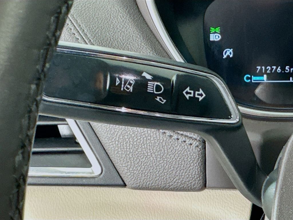 Used 2020 Magnetic Gray Lincoln Reserve image 13