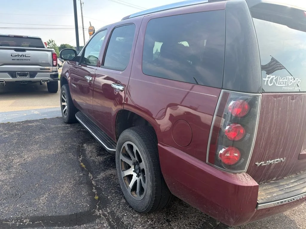 Used 2007 Sport Red Metallic GMC Denali image 7