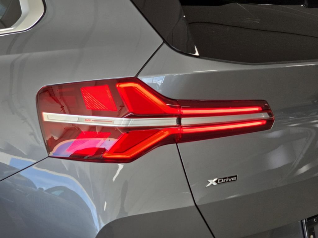 New 2026 Skyscraper Grey Metallic BMW 30 xDrive image 22