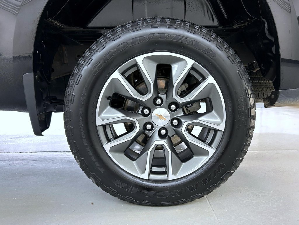 2025 Chevrolet Silverado 1500 LT - Photo 23