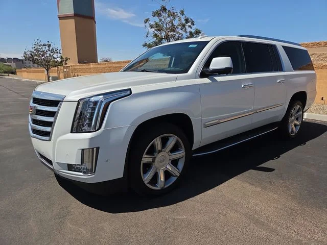 Used 2020 White Cadillac Luxury image 3