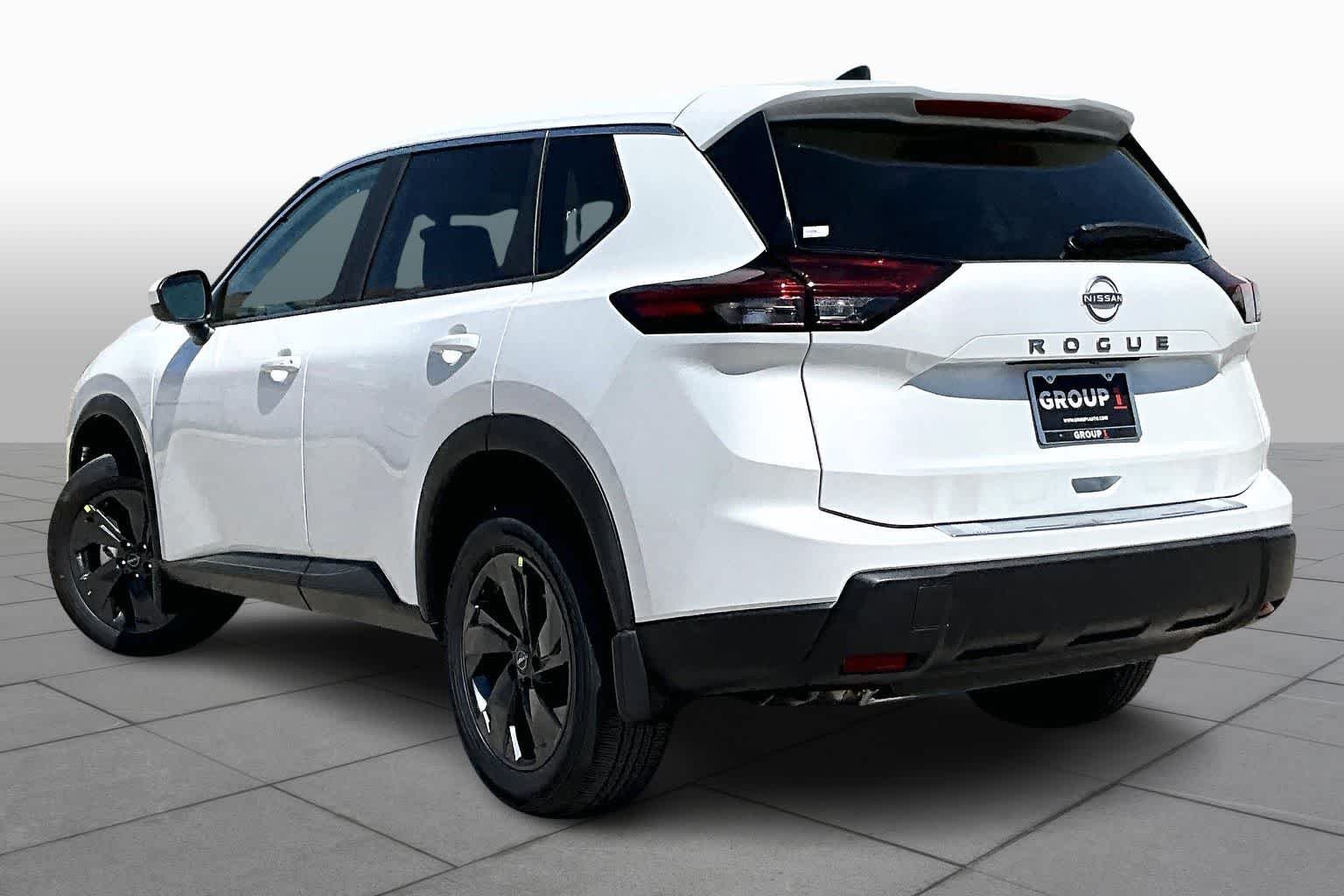 New 2026 Everest White Pearl TriCoat Nissan SV image 7