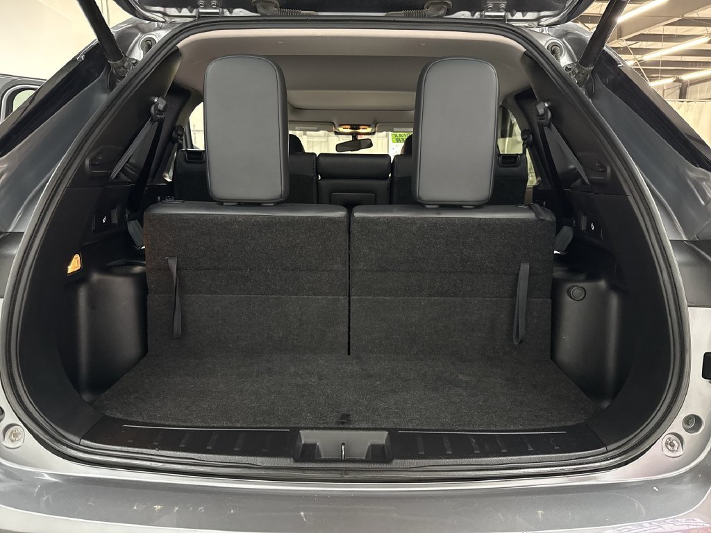 Used 2022 Gray Mitsubishi SE image 35