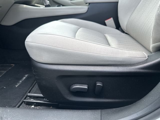 Certified Used 2023 White Nissan 2.5 SV image 16
