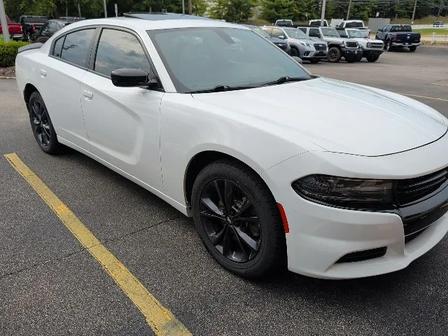 Used 2020 White Knuckle Clearcoat Dodge SXT image 10
