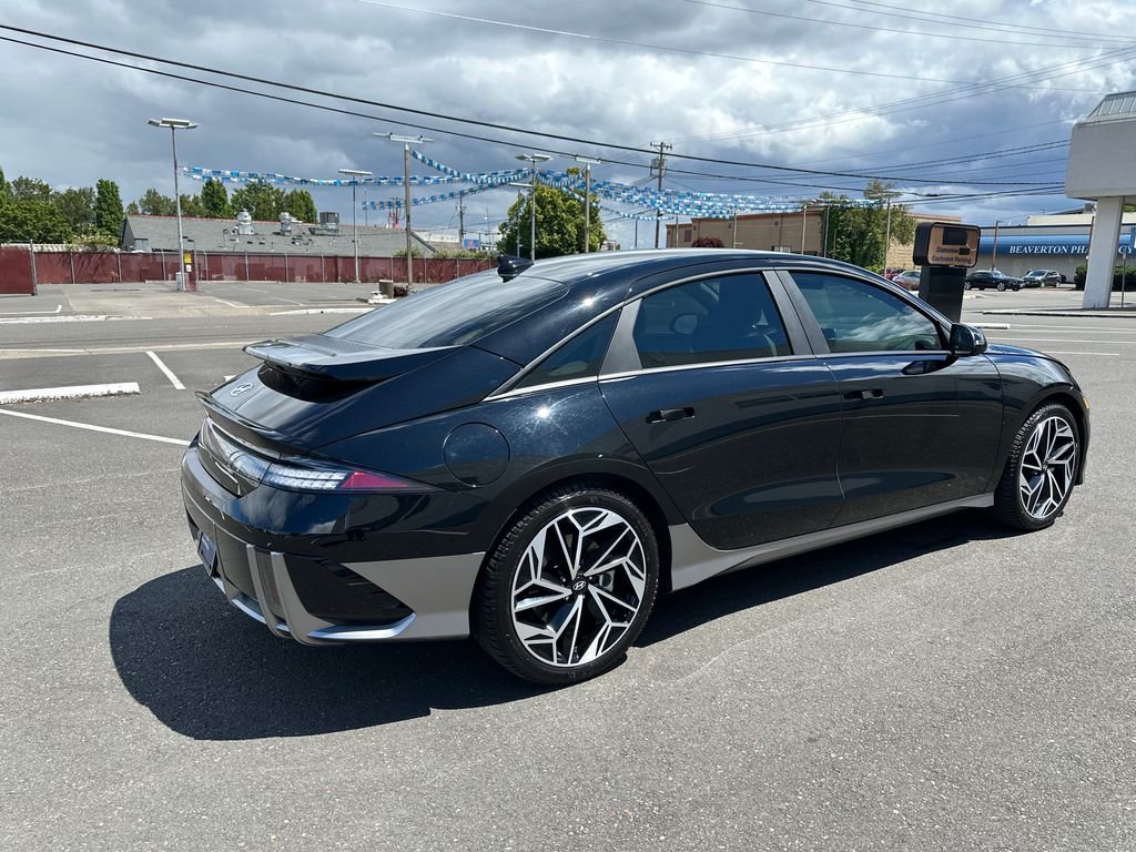 Certified Used 2023 Black Hyundai SEL image 6