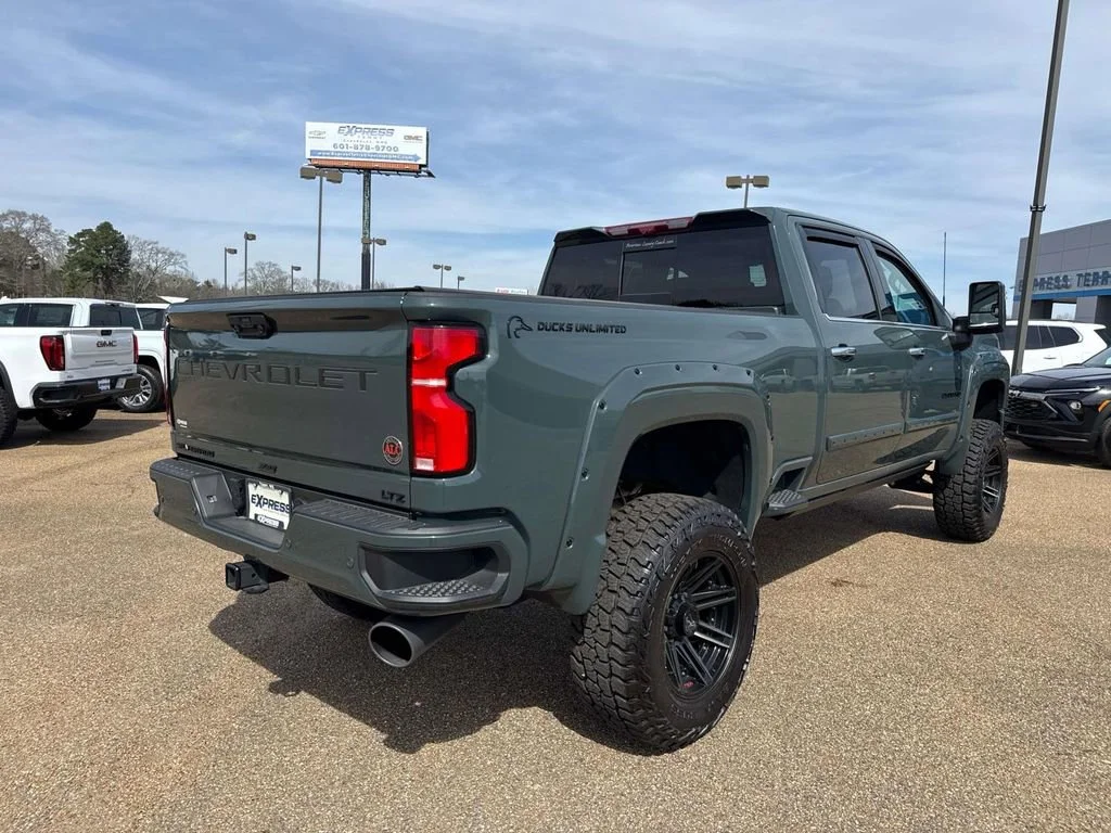 2025 Chevrolet Silverado 2500 HD LTZ - Photo 16