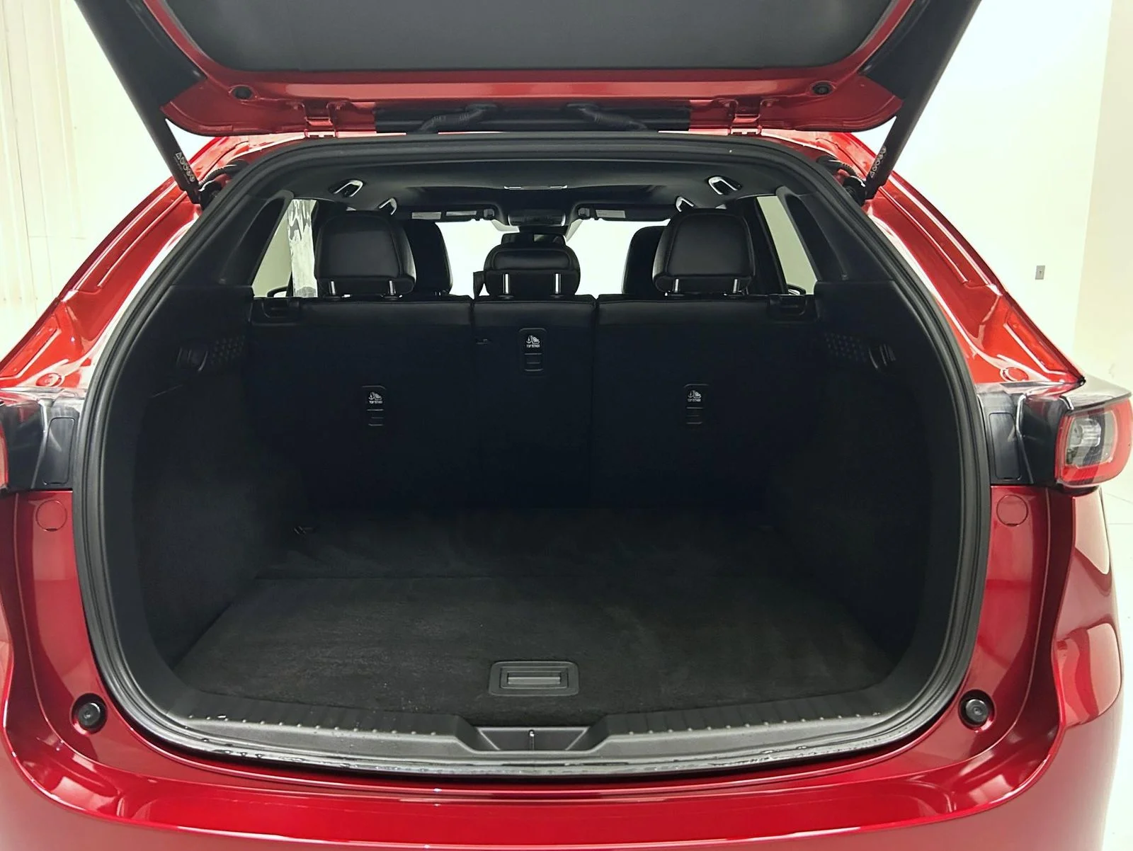 Certified Used 2024 Red Mazda 2.5 Turbo Premium image 21