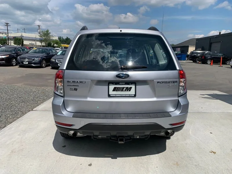 Used 2012 Silver Subaru 2.5X Sport Utility 4D image 42
