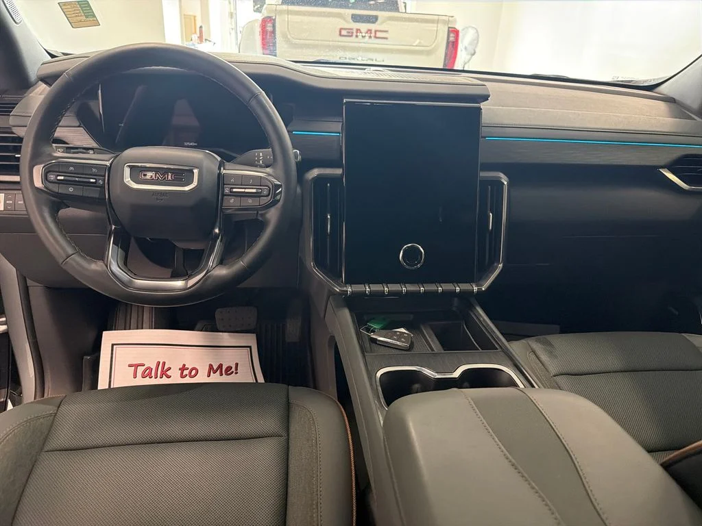 Used 2025 Silver GMC AT4 image 17