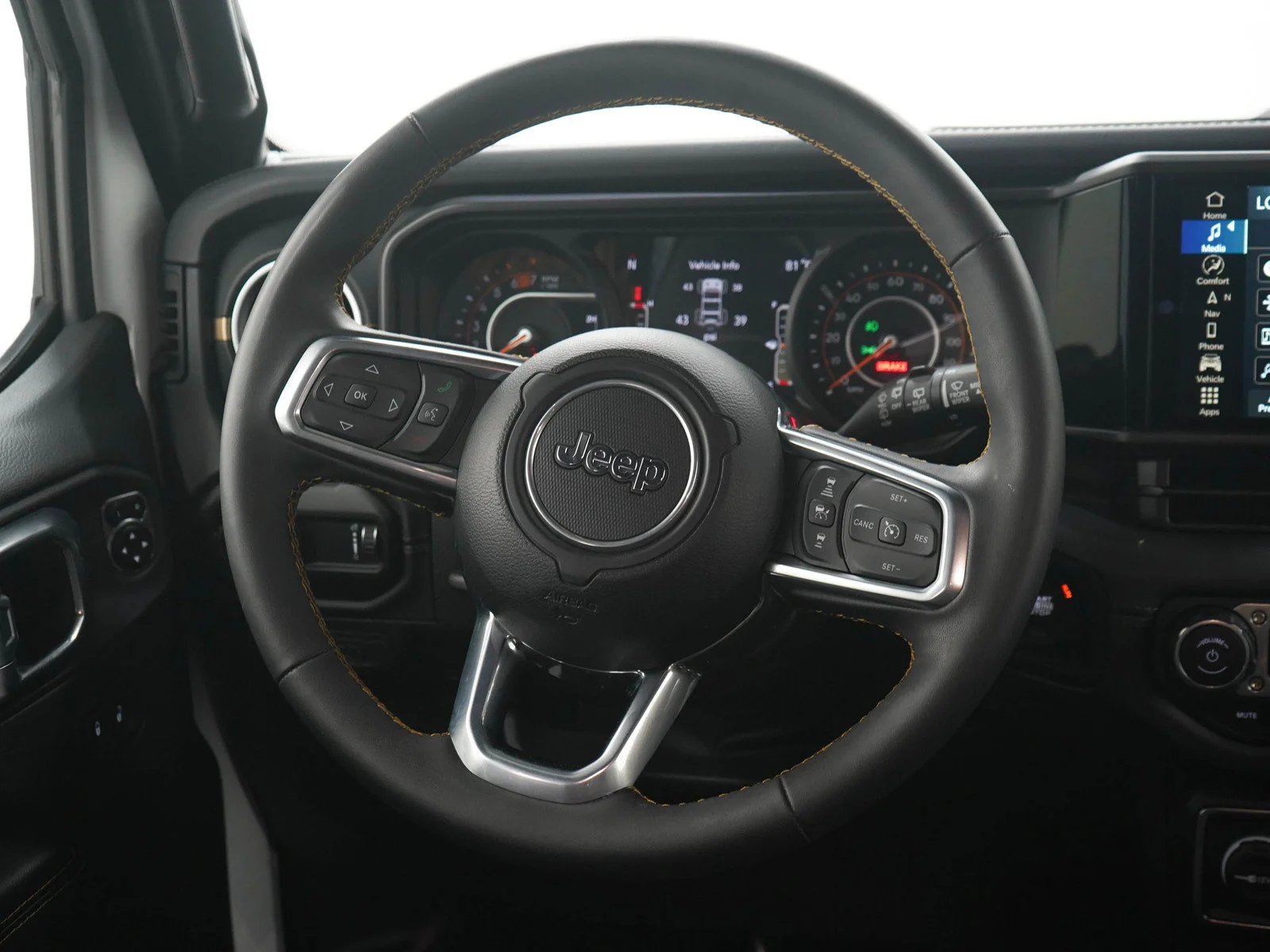 Used 2024 Bright White Clearcoat Jeep Sahara image 16