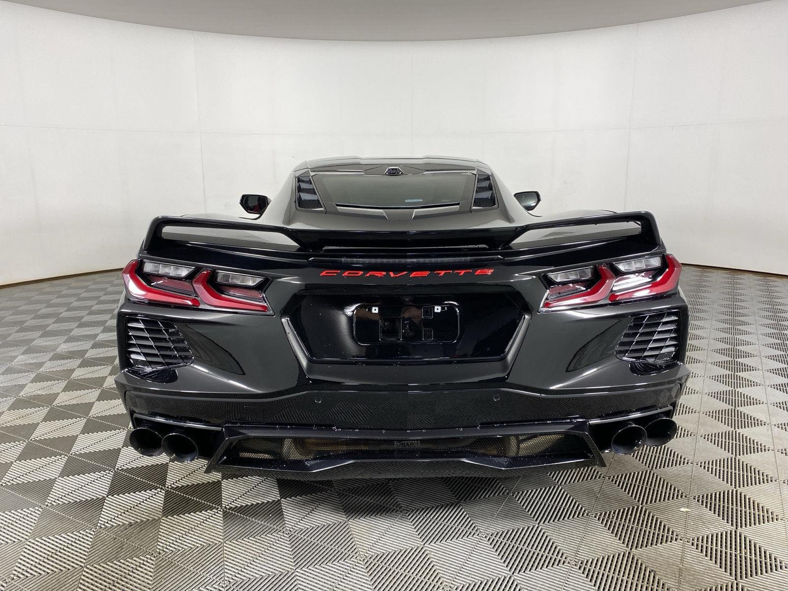 Used 2020 Black Chevrolet 2LT image 6