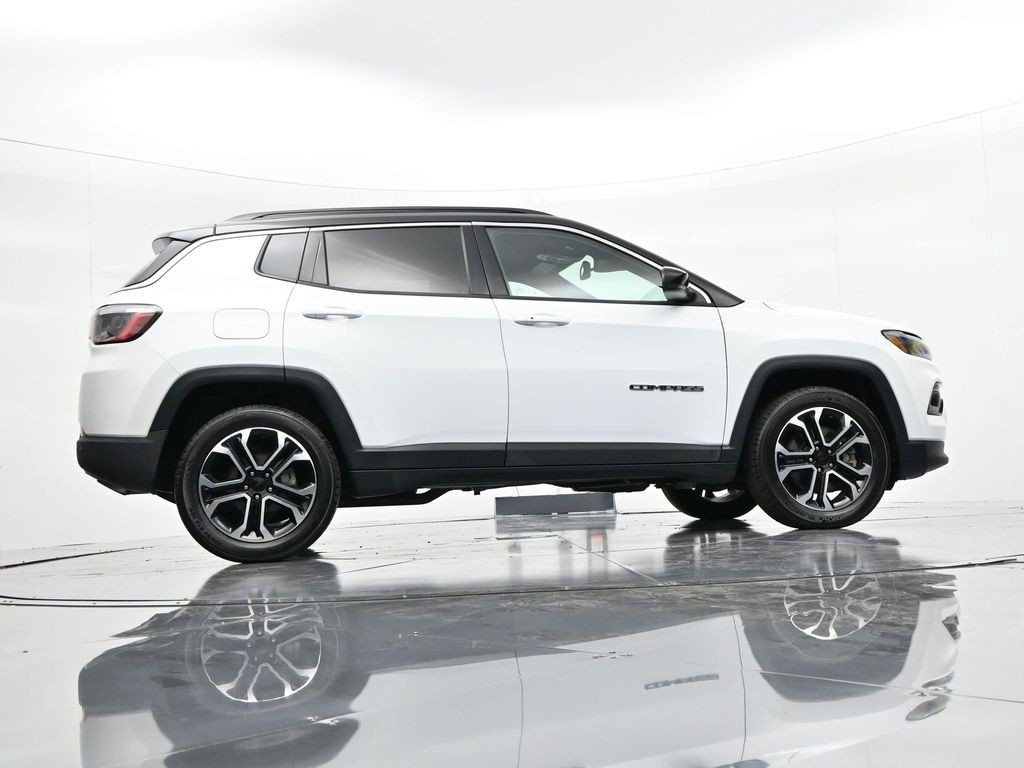 Used 2023 Bright White Clearcoat Jeep Limited image 27