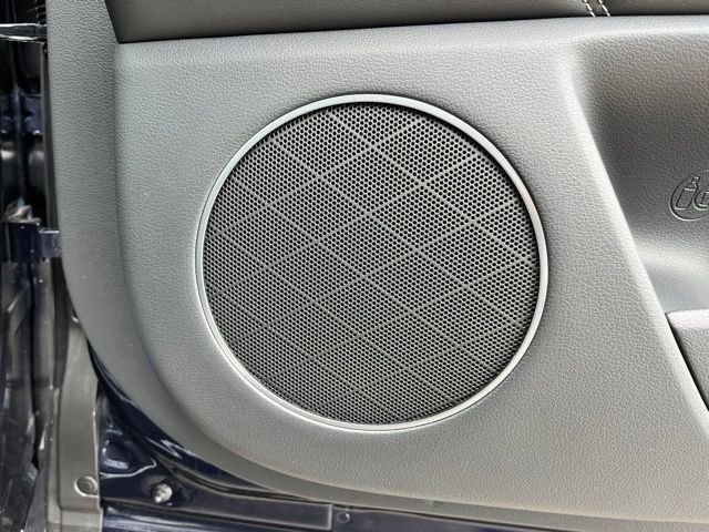 New 2026 Blue Genesis 2.5T image 24