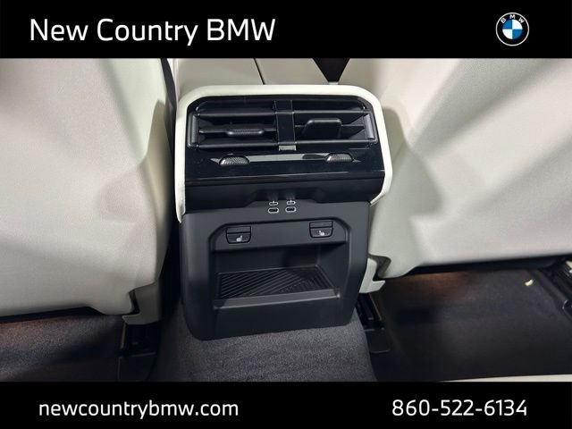 New 2027 Black Sapphire Metallic BMW 550e xDrive image 27