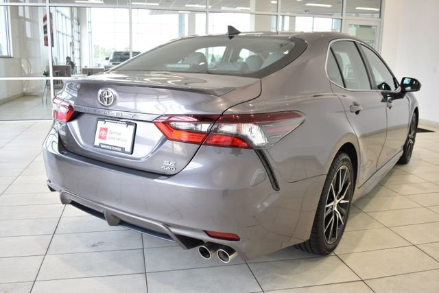 Certified Used 2022 Gray Toyota SE image 9