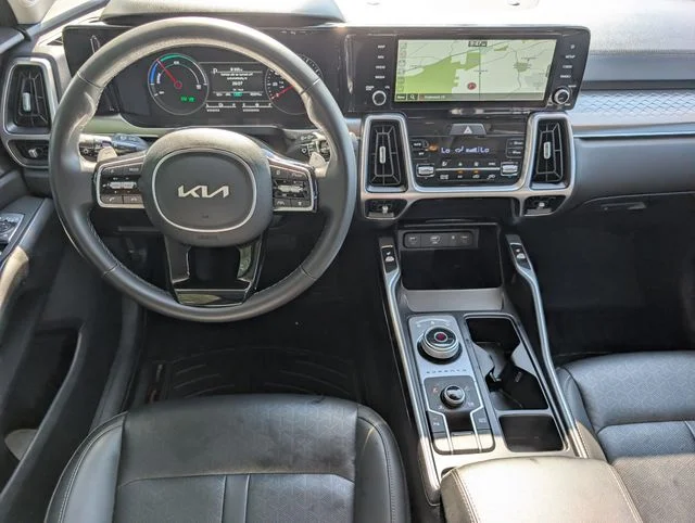 Used 2023 Snow White Pearl Kia EX image 11