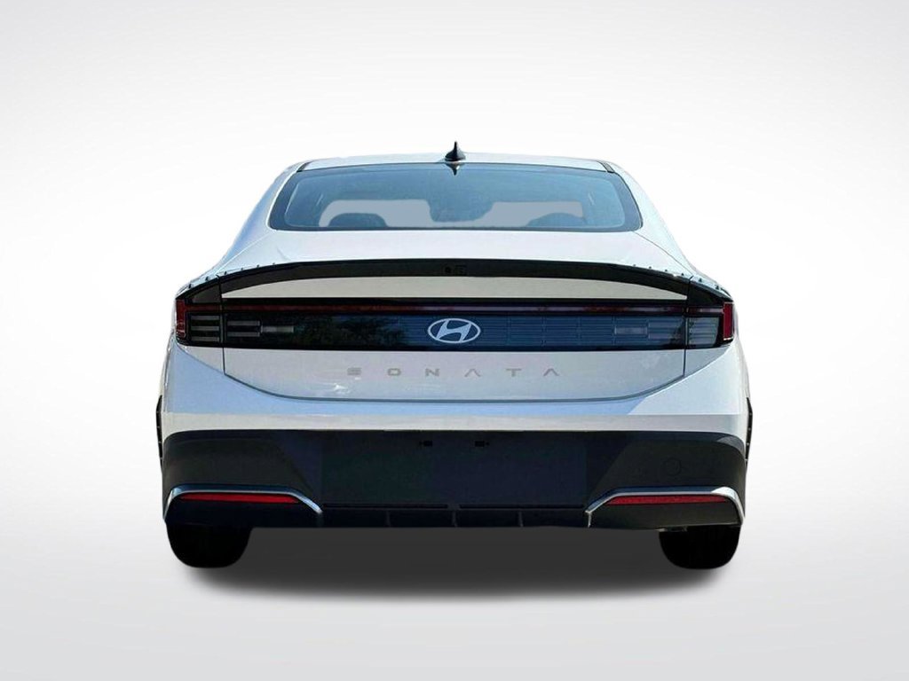 New 2025 White Hyundai SE image 25