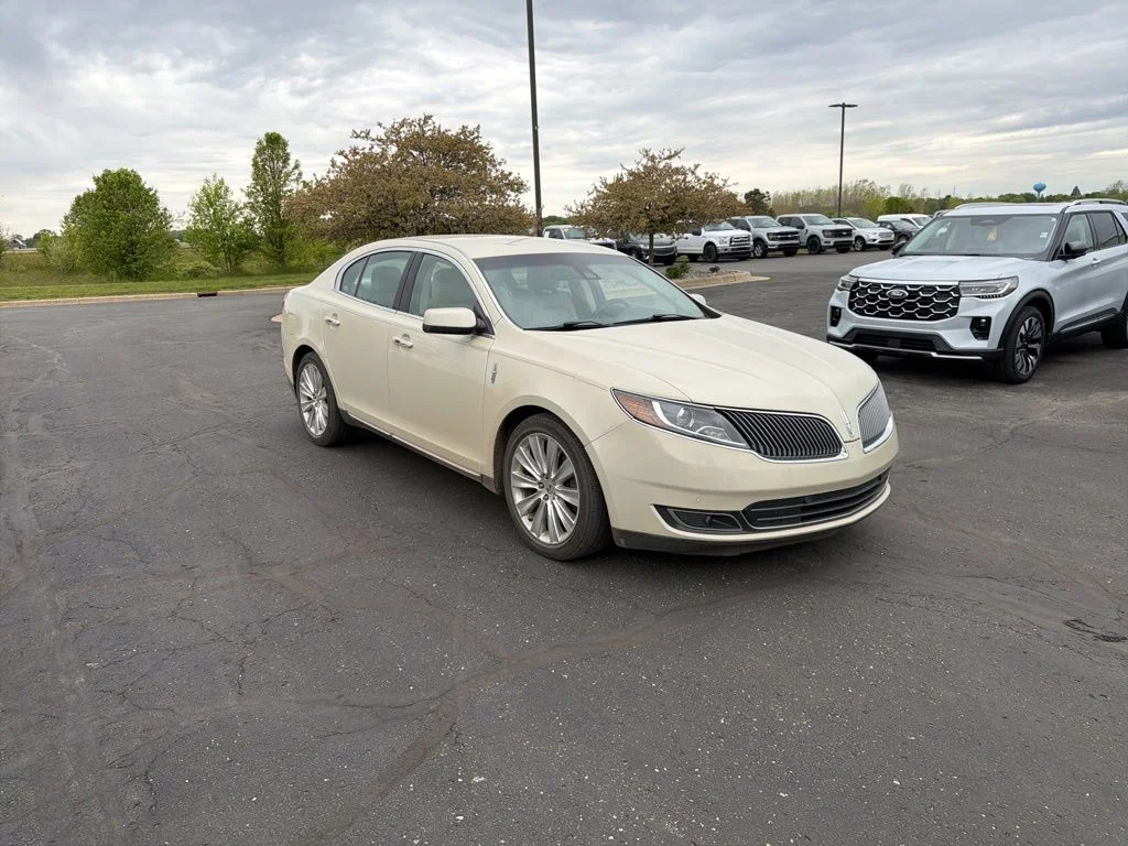 2015 Lincoln MKS EcoBoost AWD's photo