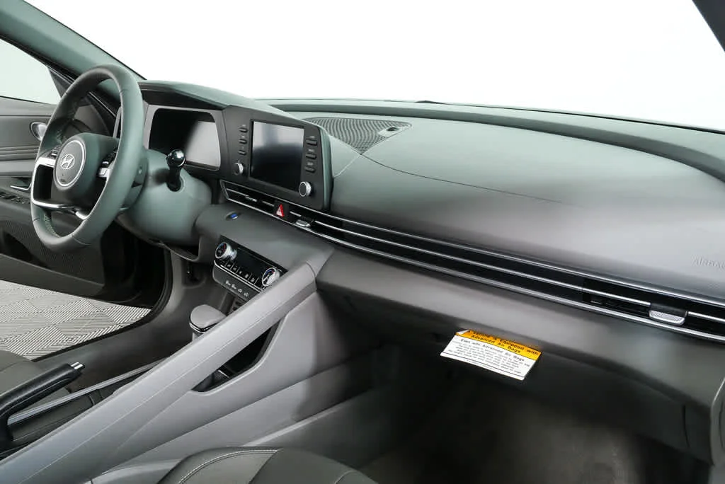 New 2026 Abyss Black Hyundai SEL Sport image 31