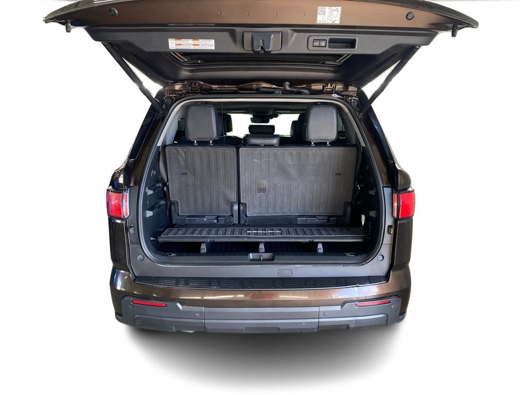 2023 Toyota Sequoia SR5 - Photo 6