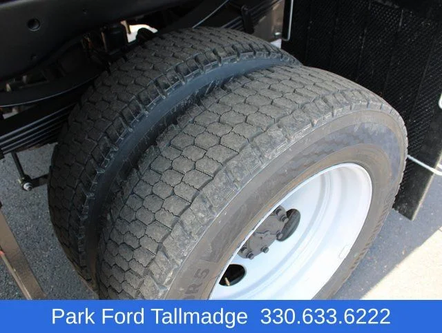 2025 Ford F-550 Super Duty Chassis Cab XL - Photo 22