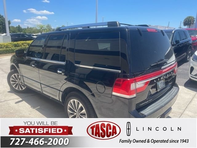 Used 2017 Black Lincoln Select image 4