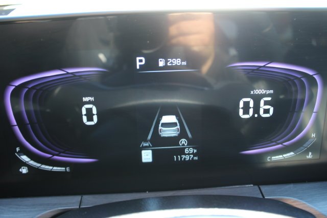 Used 2025 Black Kia EX X-Line image 19