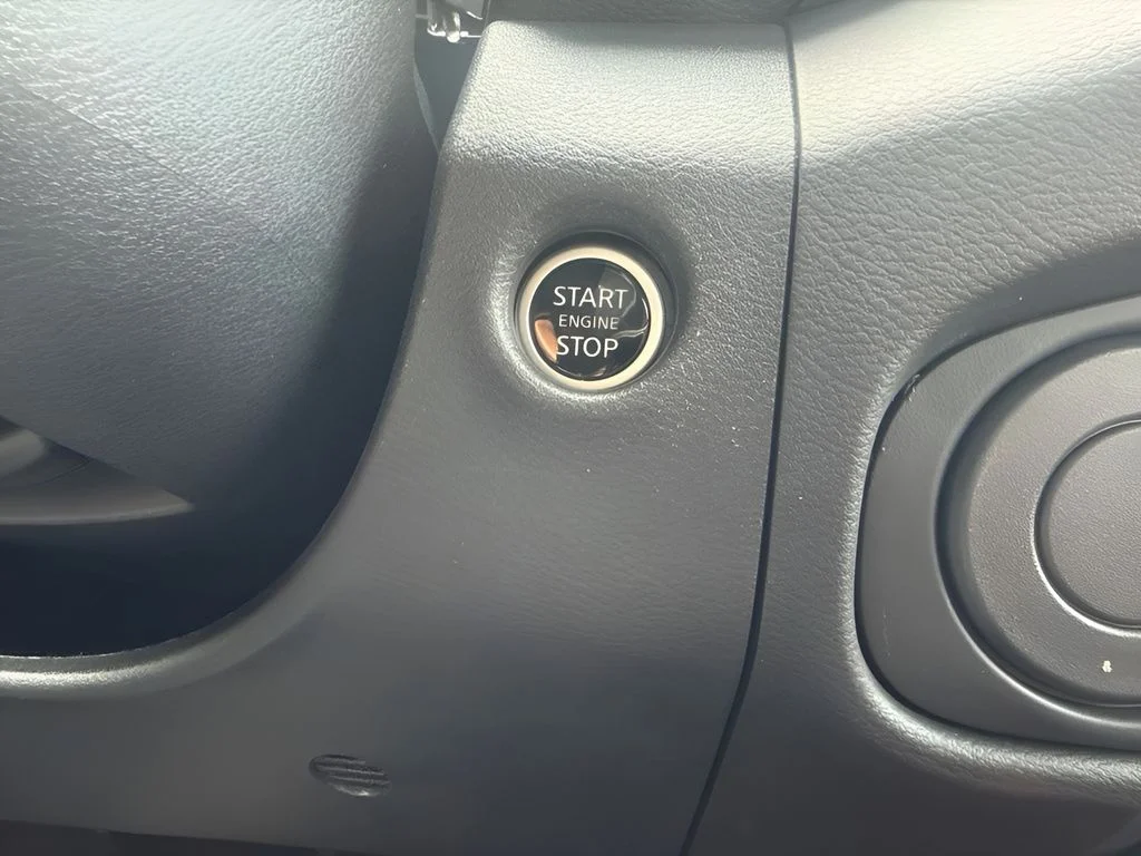 Used 2024 Black Nissan PRO-X image 18