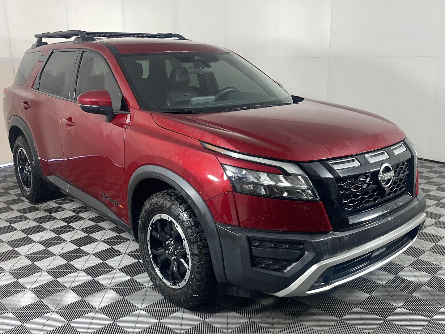Used 2023 Scarlet Ember Tintcoat Nissan Rock Creek image 4