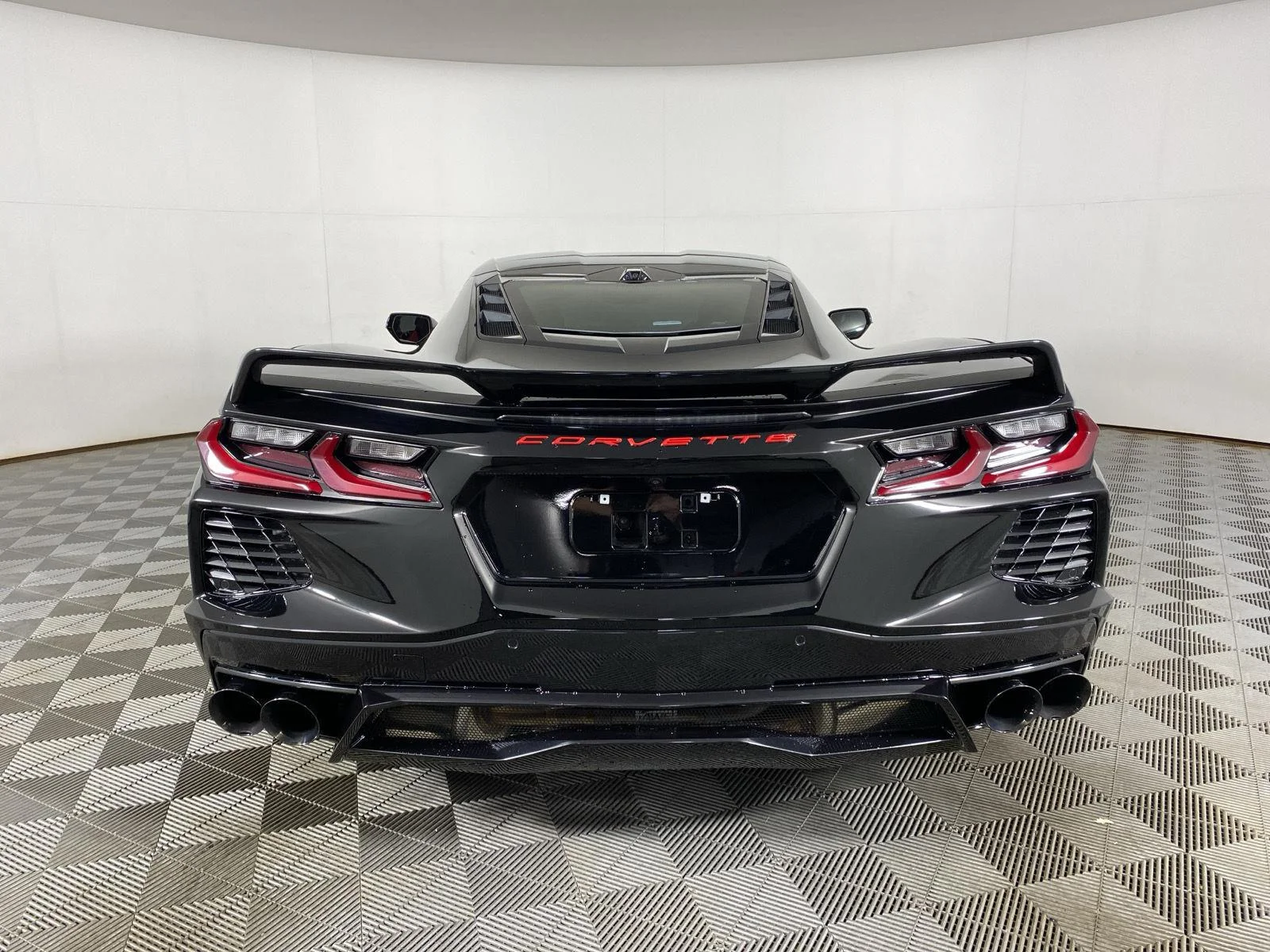Used 2020 BLACK Chevrolet 2LT image 6