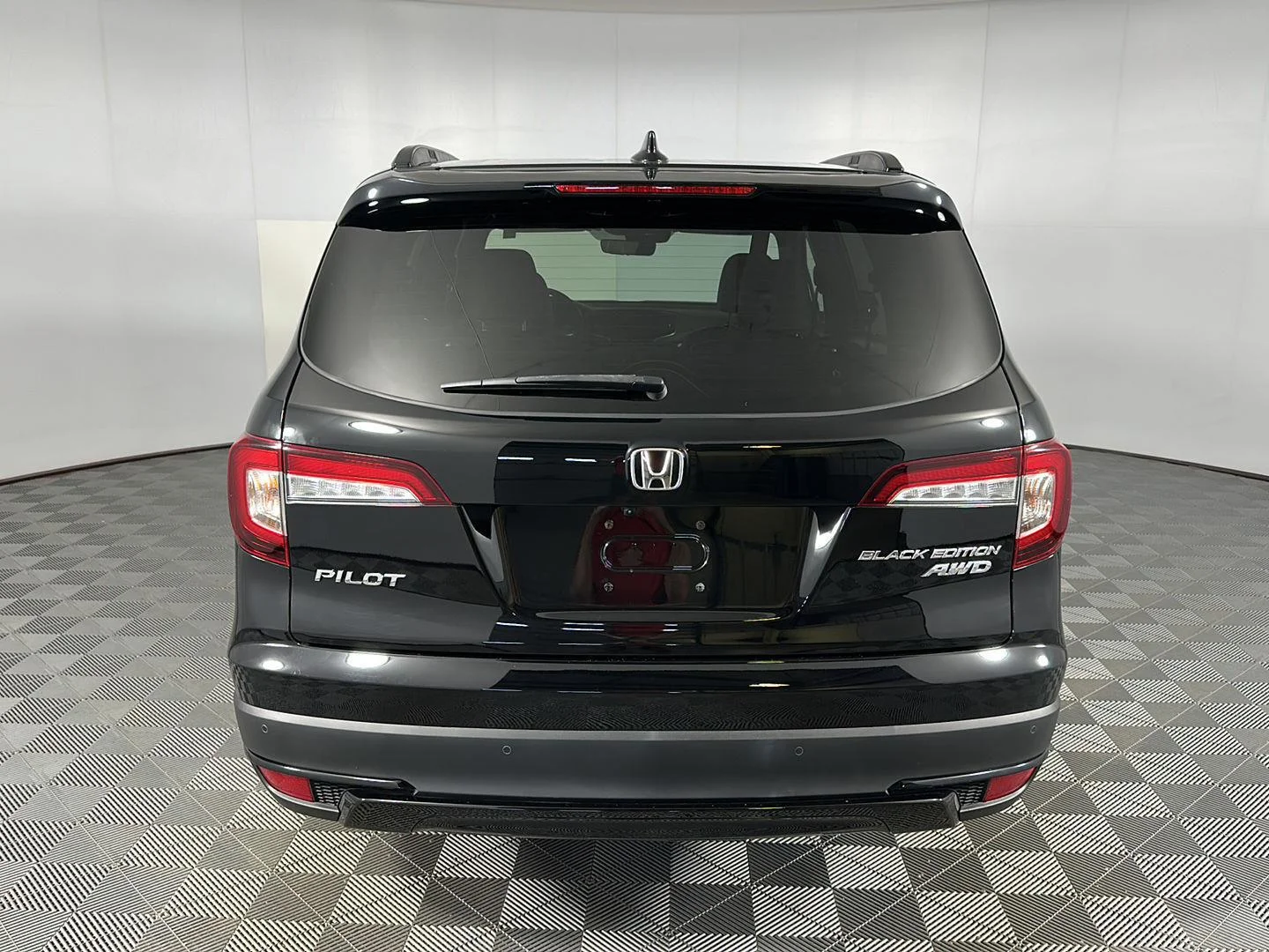 Used 2022 Crystal Black Pearl Honda Black Edition image 27