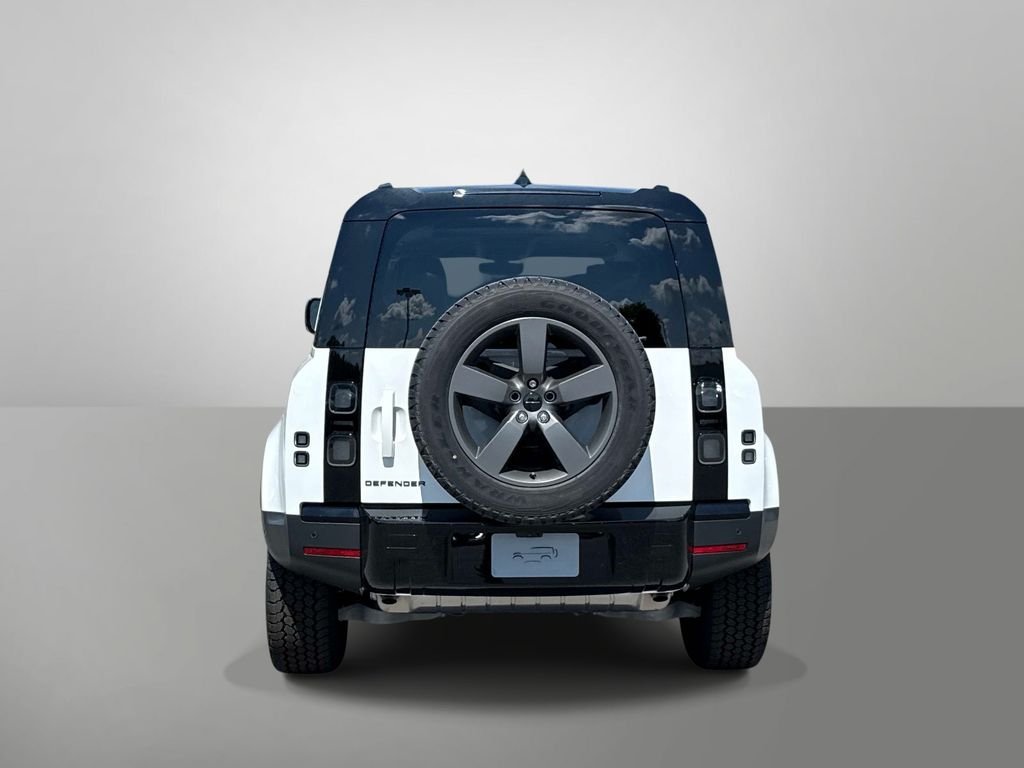 New 2026 Fuji White Land Rover S image 27