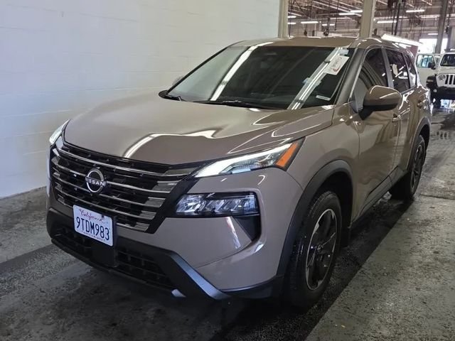 Used 2025 Beige/tan Nissan SV image 1