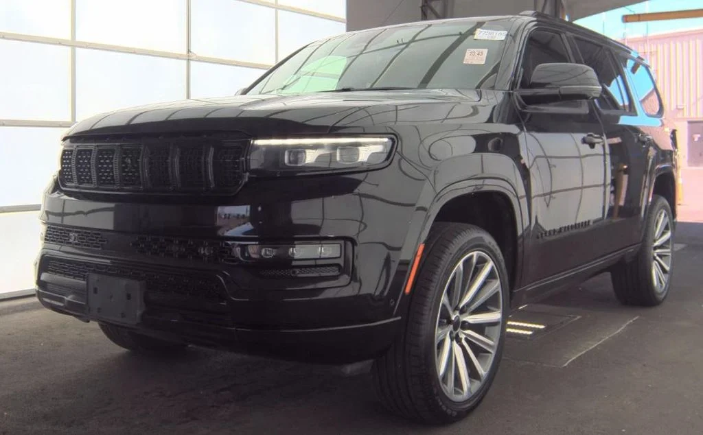 2022 Jeep Grand Wagoneer Series II 4WD's photo