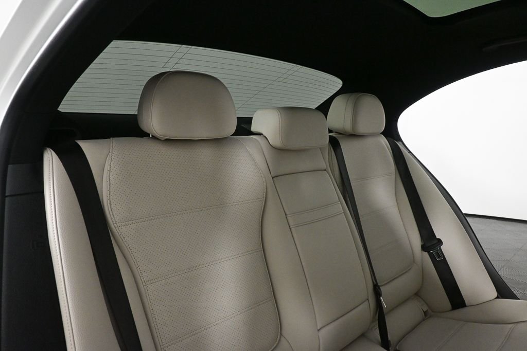 Used 2022  Mercedes-Benz C 300 image 19
