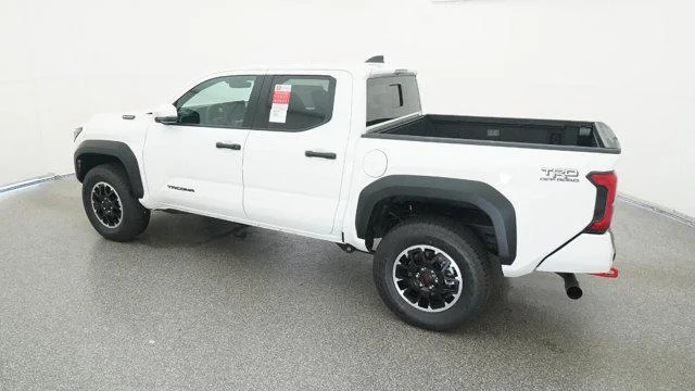 2025 Toyota Tacoma TRD Off Road - Photo 11
