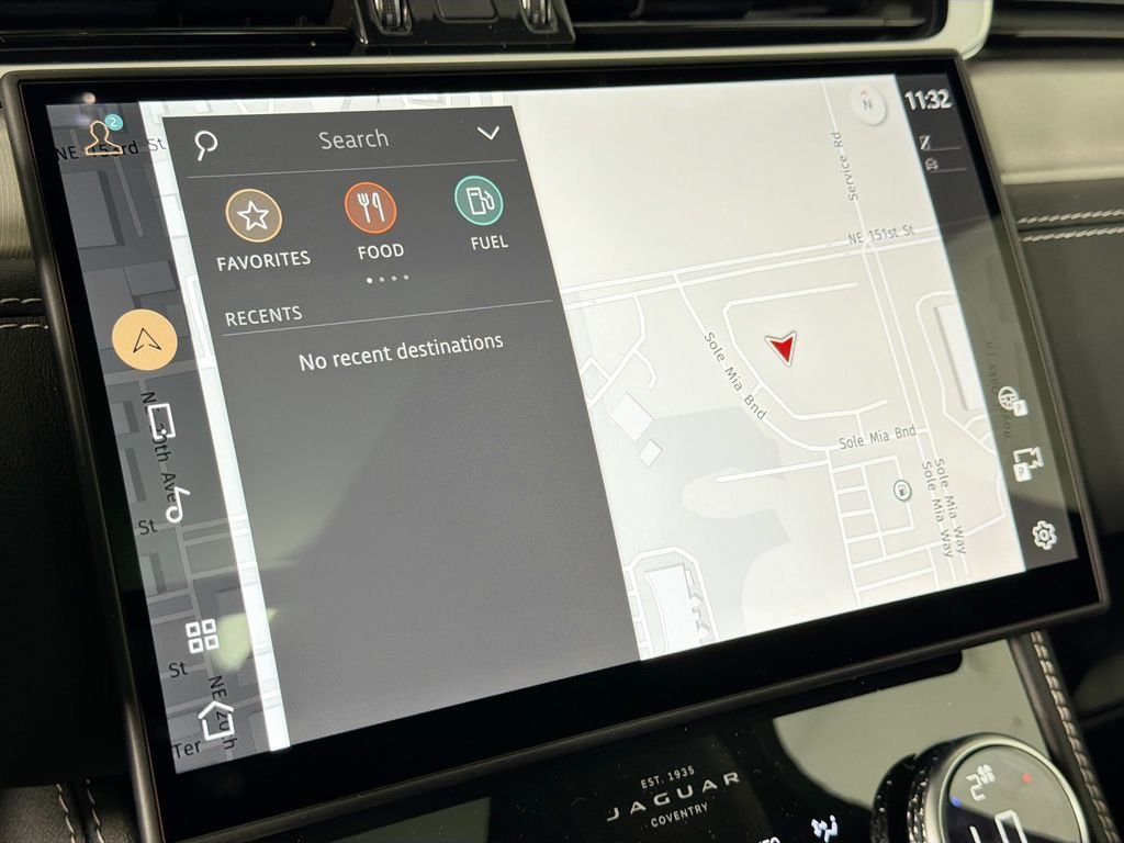 2026 Jaguar F-Pace R-Dynamic S - Photo 13
