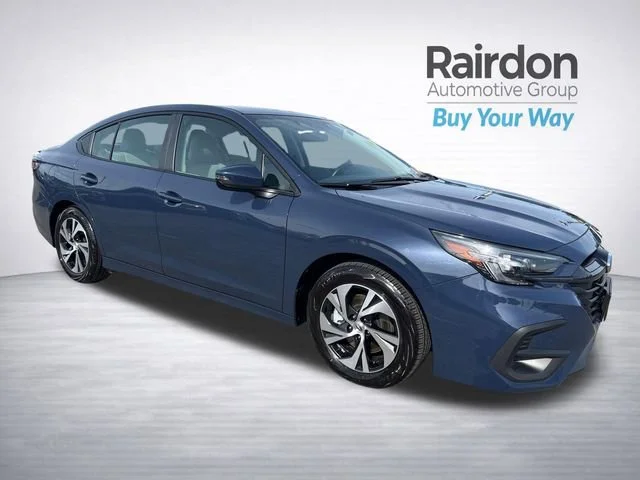 2025 Subaru Legacy Premium's photo