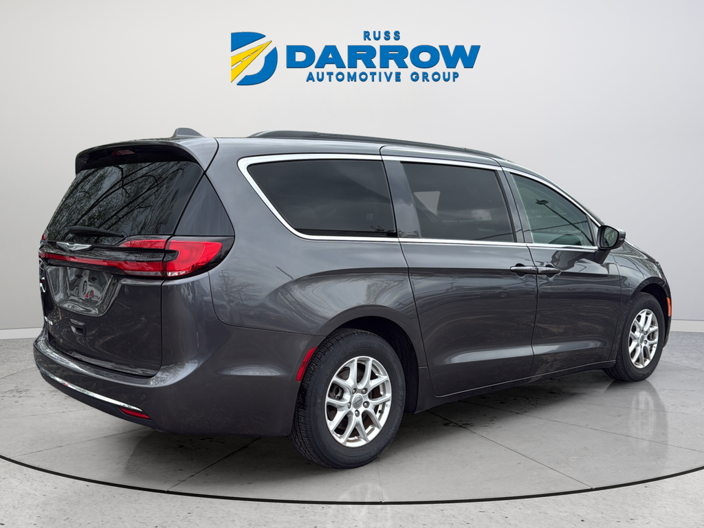 Used 2022 Gray Chrysler Touring L image 5