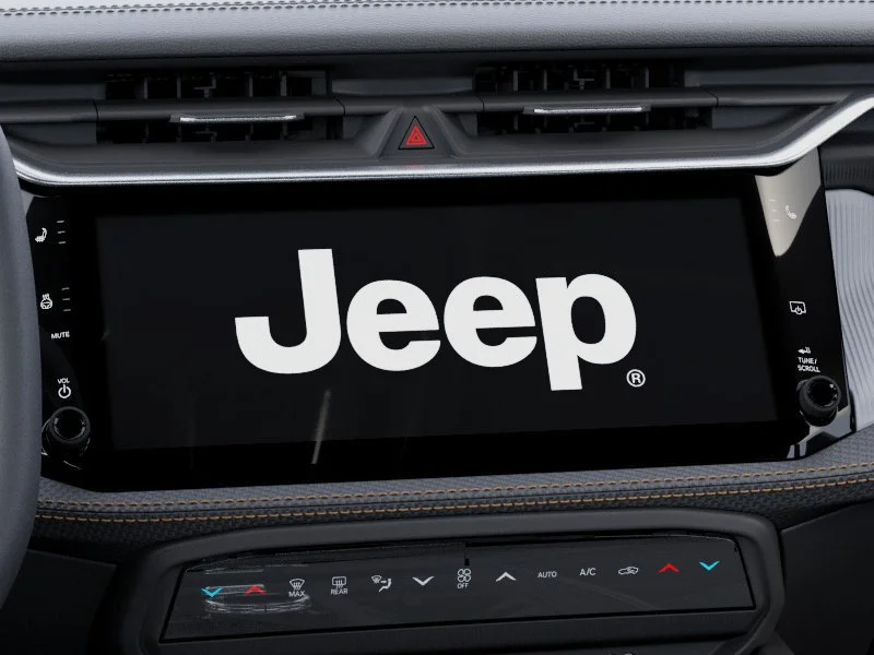 New 2026 Bright White Clear-Coat Exterior Paint Jeep Limited image 20